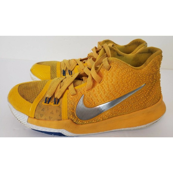 Nike Kyrie 3 Mac and Cheese 6Y Yellow Nike Logo Style 859466-791 Blue Trim - Picture 5 of 10